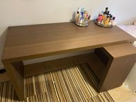 skrivbord/sminkbord