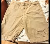 beiga shorts 