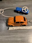 Leksaksbil Volkswagen med controller från 1970 talet 