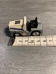 Leksaksbil Tony Tomica No 96 Towing truck från 1970 talet 