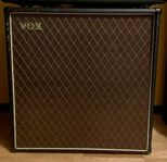 Vox 412 solid cabinet