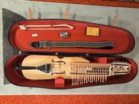 Nyckelharpa med Väska