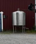 Rostfri tank ca 2,5 m3