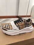 Burberry Skor