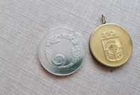 Medalja 2 stycken 