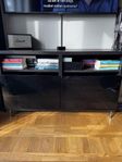 Svart Ikea Bestå tv bänk/skänk