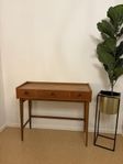 Litet skrivbord/sminkbord teak