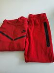 Nike tech