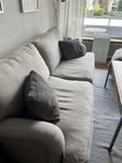 soffa med fotpall
