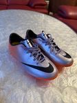 Nike JR Mercurial Victory IV str 35,5