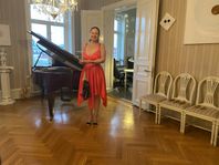 Piano / Song Lessons - Pianolektioner / Sånglektioner