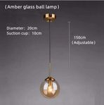 Klotformad taklampa i amber