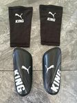 Puma King Benskydd med Sleeve