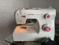 Singer Fashion Mate