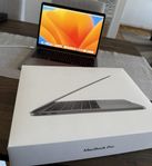 MacBook Pro 13” 256 GB