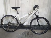 cykel märke Peugeot