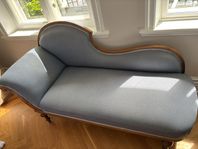 Chaise lounge
