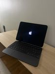 iPad Pro rymdgrå/svart + Tangentbord + Skins från dbrand