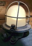 En ovanlig Bordslampa Som Suttit på en båt.Som skrotades 4