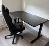 Höj och sänkbar skrivbord/ gaming bord/ stol.  160*80 cm.