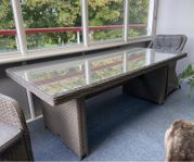 Stort bord i konstrotting