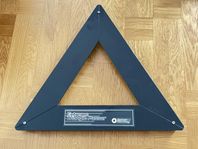 Extreme Triangle Passer