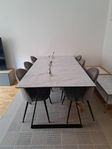 Matbord och stolar