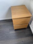 Hurts, Ikea Malm, ljusbrun