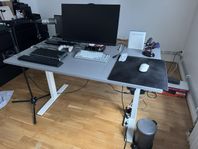 IKEA Höj- och sänkbart skrivbord - Mycket fint skick