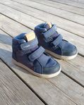 Kavat Landby wp vattentäta sneakers strl 27