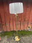 Golvlampa i mässing 
