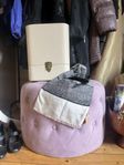 Sittpuff SKENE syrenlila (ljuslila)