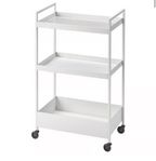 Movable storage cart 