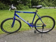 välfungerande 26 tum cykel med 21 växlar 