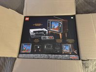 Oöppnat LEGO 71374 Nintendo Entertainment System