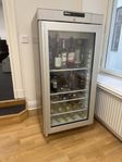 Barskåp / Kylskåp Gram med glasdörr – 130 cm högt