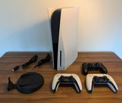 Playstation 5 med skivläsare + spel och tillbehör