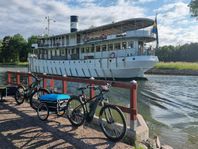 Cykelsemester på 2 fina el cyklar med släp.
