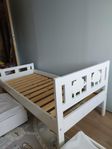 Ikea barnsäng och förvaring