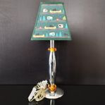 BORDSLAMPA Aneta 1970-tal i dekorativa detaljer i krom.
