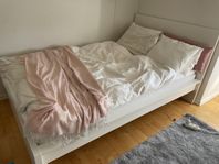 Malm sängram 