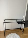 Svart skrivbord från Vittsjö 