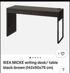 skrivbord ( svart)och stol