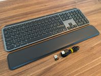 Logitech MX Keys tangentbord + MX Palm Rest