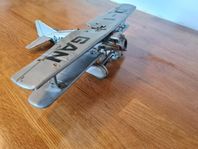 Flyplan plåtleksak