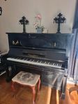 Äldre piano från Gustafson och Ljungqvist, skänkes