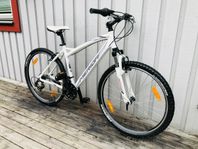 Merida Redwood Juliet / 26" Tum Cykel
