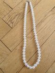 Halsband med skimrande kulor nytt 100kr 
