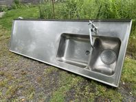 Rostfria diskbänkar inkl blandare