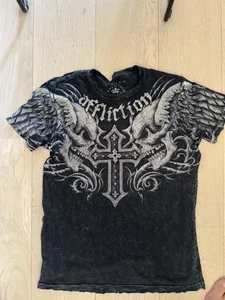 Affliction t-shirts i nyskick! stl: large